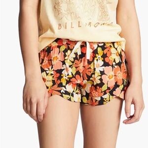 Billabong girls drawstring shorts  size large